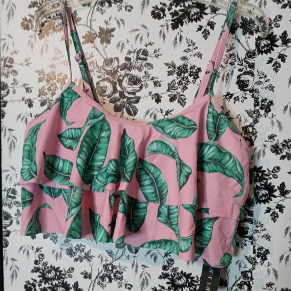 Swimsuit - Picture 2 of 5